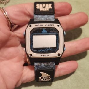 Freestyle Night Vision Smartwatch - Black and Blue